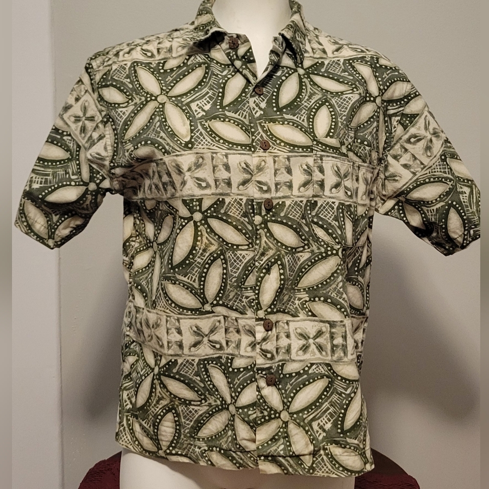 Green & Cream * Hawaiian Style Shirt * MEDIUM (12-14) Boys * Coconut Buttons